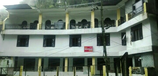 Hotel Bhandari Palace